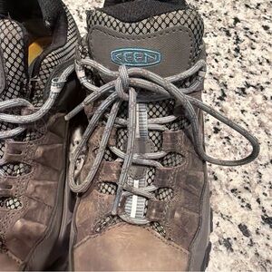 KEEN Men's Brown and Gray Athletic Shoes